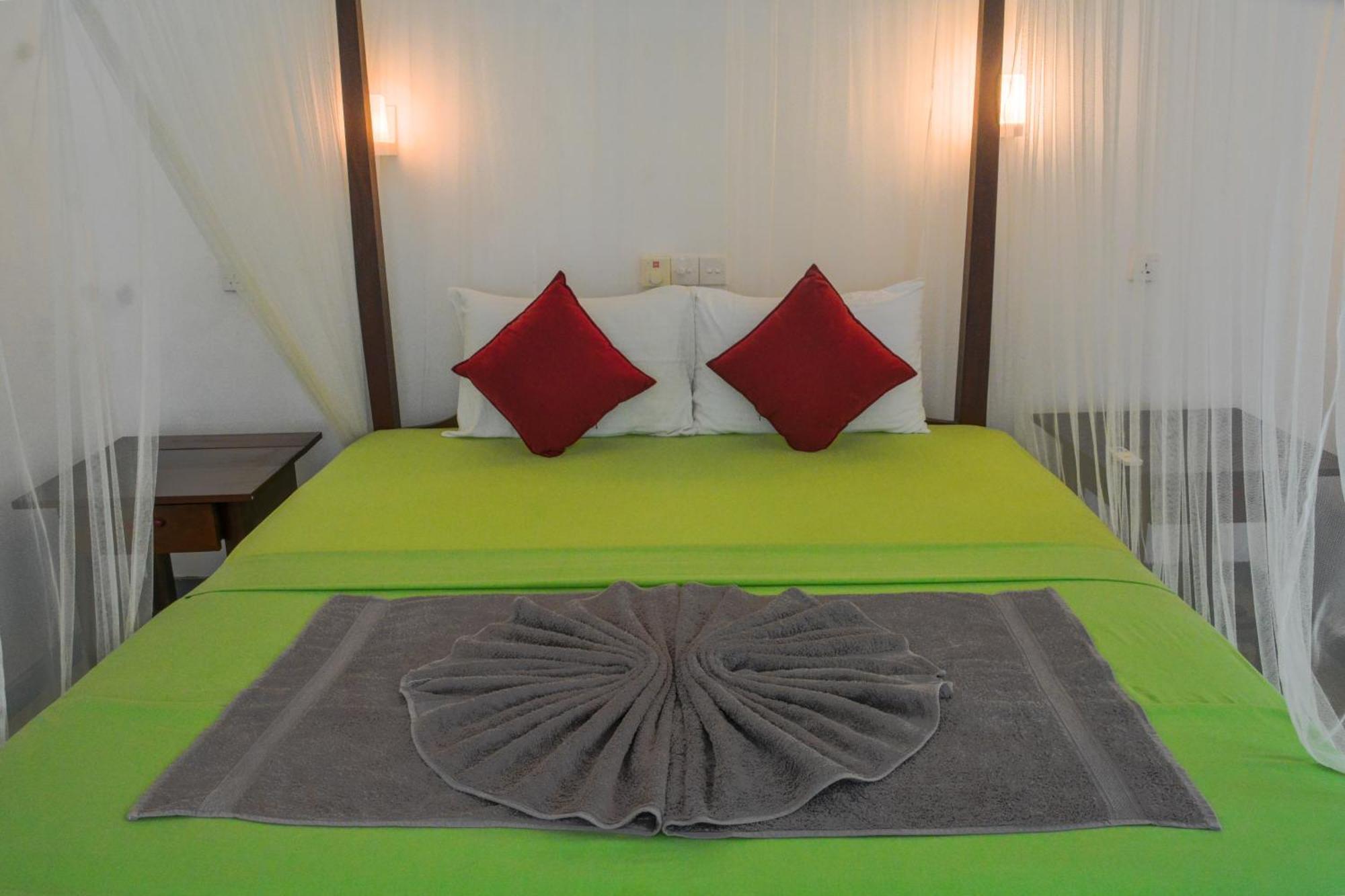 Palm Garden Guest House Галле Экстерьер фото